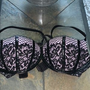 Black and pink sexy bra 34b